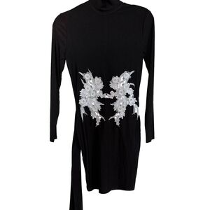 Elegant Black and White Long Sleeve Dress